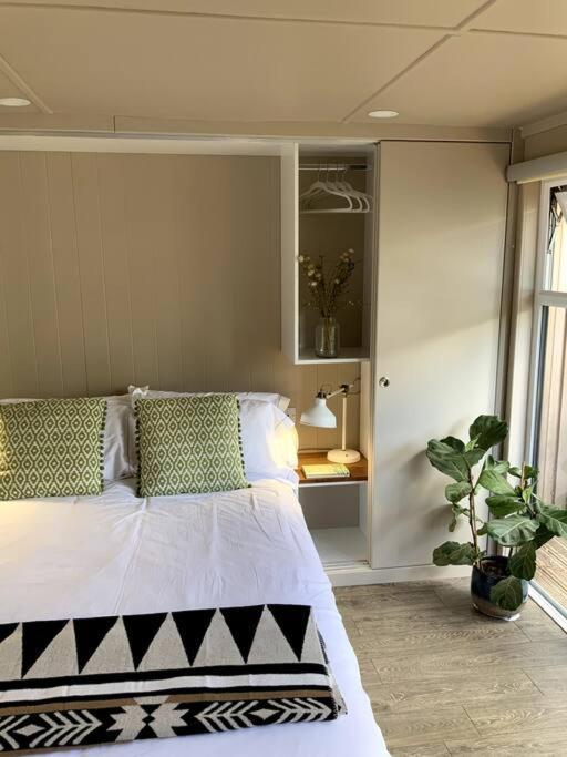 Cabin Retreat In The Heart Of Warwick. وارويك المظهر الخارجي الصورة