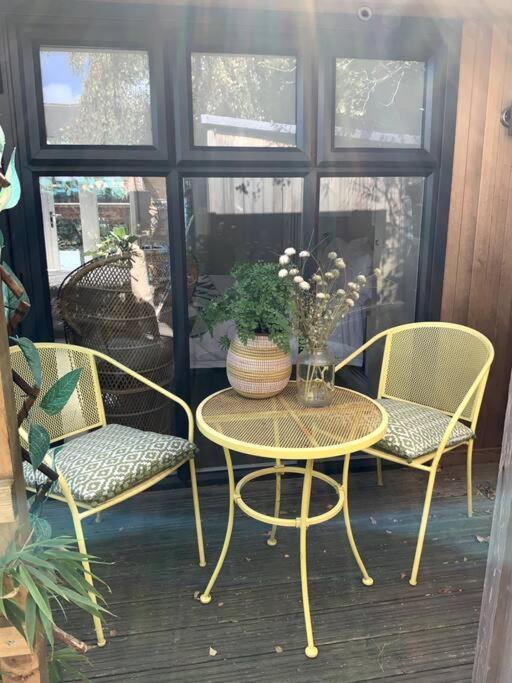 Cabin Retreat In The Heart Of Warwick. وارويك المظهر الخارجي الصورة